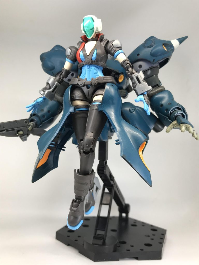 最後にイメージ作りの段階今回は美プラの素体と前作で使用したエイリアンっぽい頭部のHGガンダムEz-SRを使用してしまったので、少し微妙な出来になってしまいました…でも背中に背負うMSにMGを使用する事で大きくて迫力が出たような気もします今回も多分レギュレーションは大丈夫…だと思う…肌の露出皆無、ガンプラヘッドユニット使用、MSもボディ、アームユニットともに使用、ストーリーも作りジオラマにする事でガンダムの世界観を演出(もうIF設定というかガンダムの世界観ぶち壊しですが…😅)最後までご覧頂き感謝感激雨あられ前作のストーリーが知りたい方がいましたら↓をご覧下さいhttps://gumpla.jp/hg/1323114