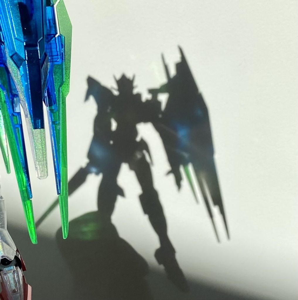 クリア素材の良さはこの影よね