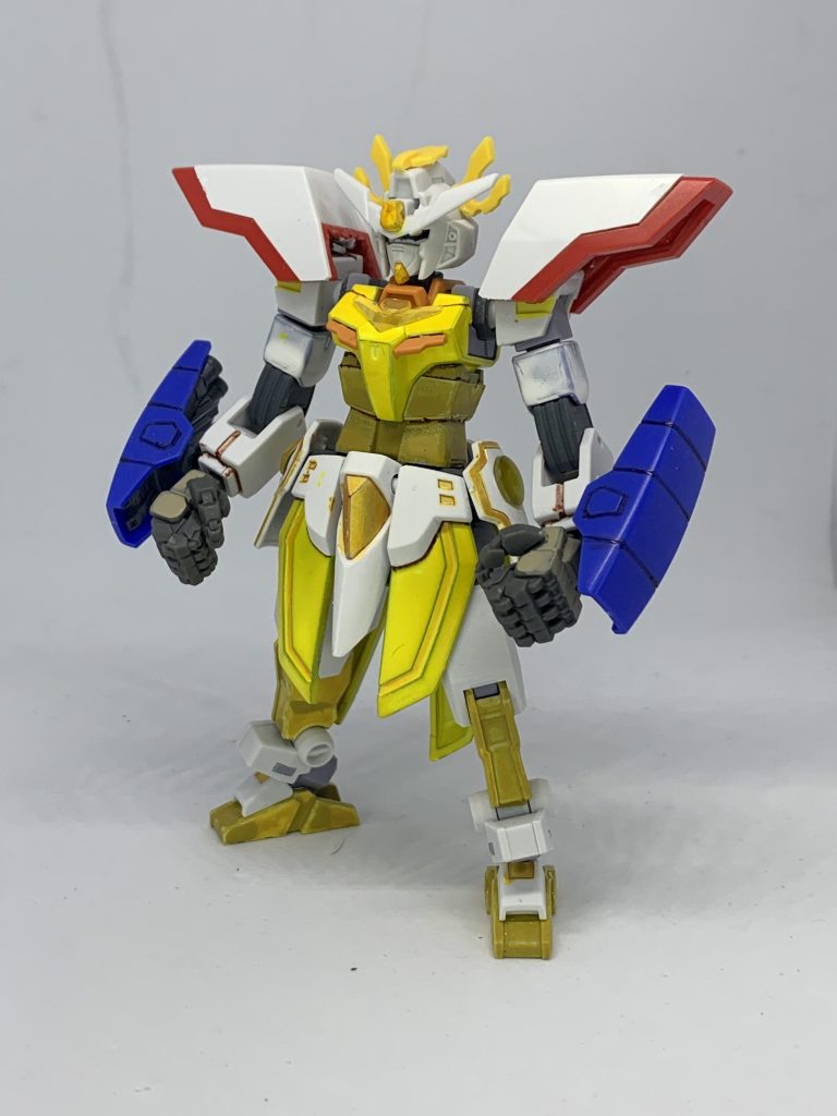 シャイニングアーマー。シナスタジア、レゾナンスに続き5種のアーマーを換装できる。更に種類があるようだが不明。