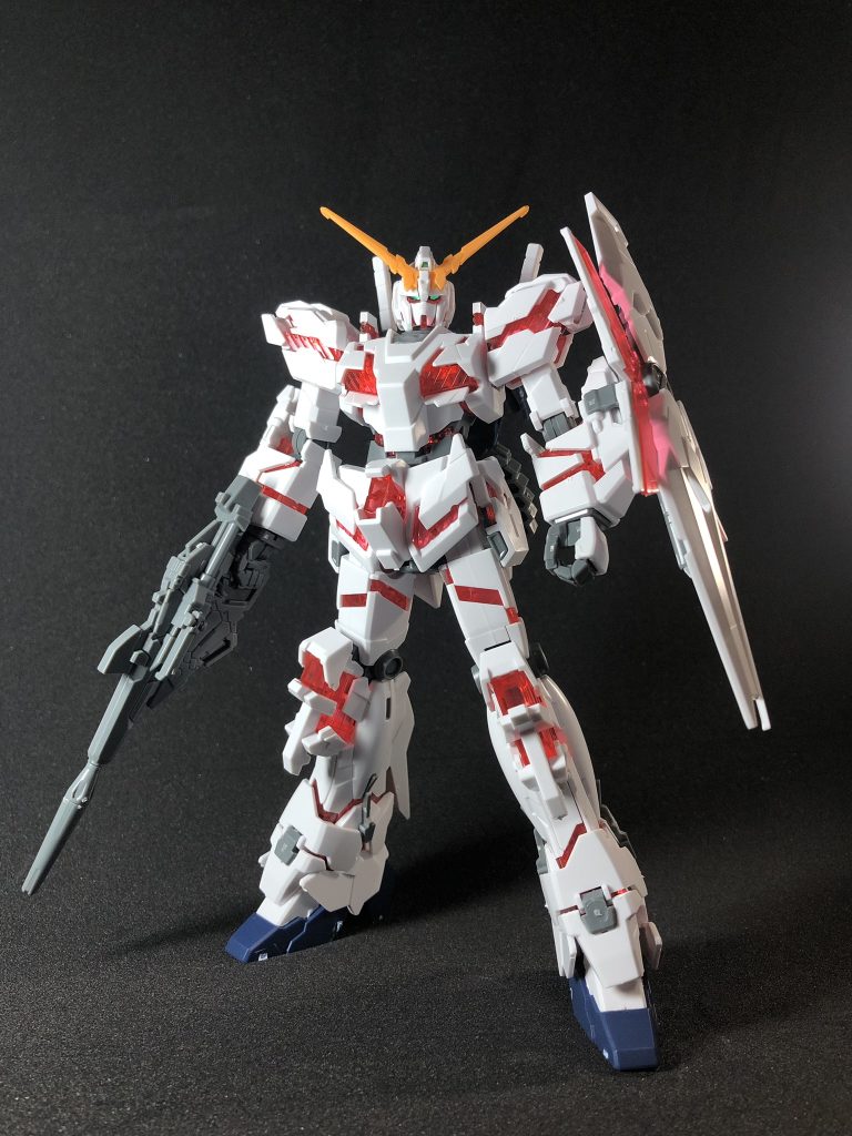 まずはユニコーンガンダム