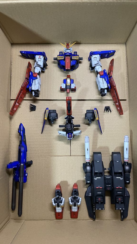 パーツが多すぎて、ブロックに分けて作っていきました