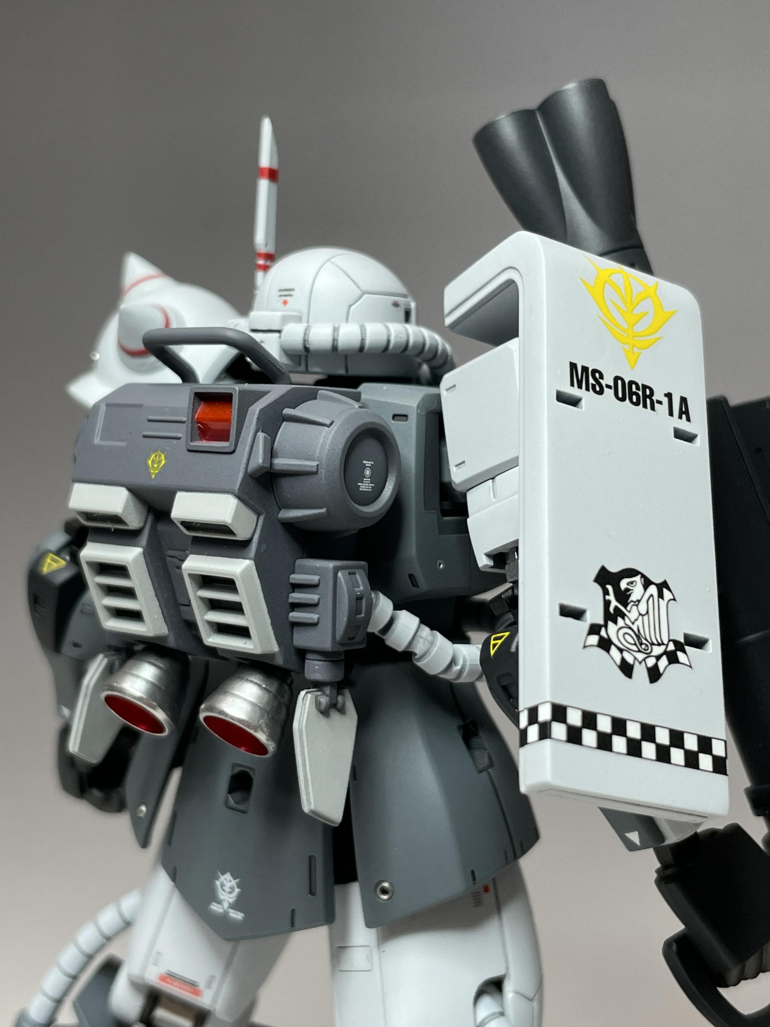 HG MS-06R-1A エリック・マンスフィールド専用高機動型ザクII 