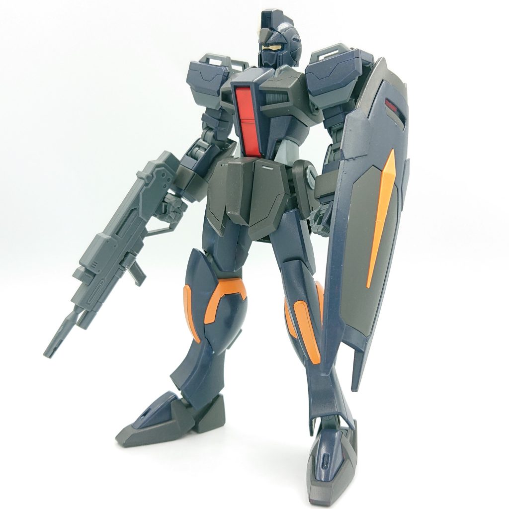 素立ちの状態基本的にはAoZというよりはティターンズカラーで塗装。このカラーリングは量産機だったらだいたい何でも似合ってしまうというごま油のような存在。