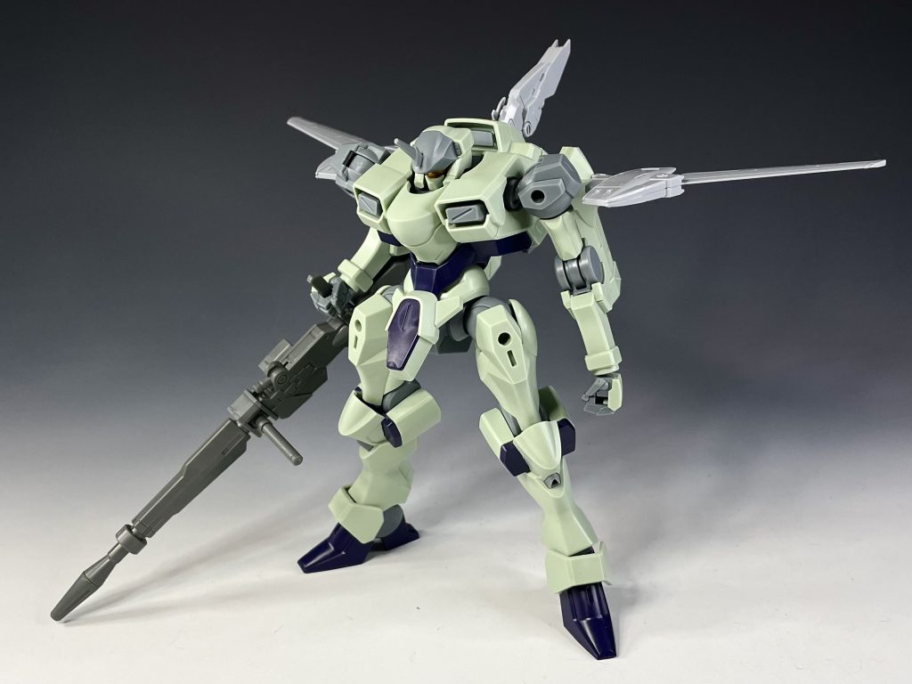 塗装前。ザウォートそのものの形は変えず、武装追加のみ。