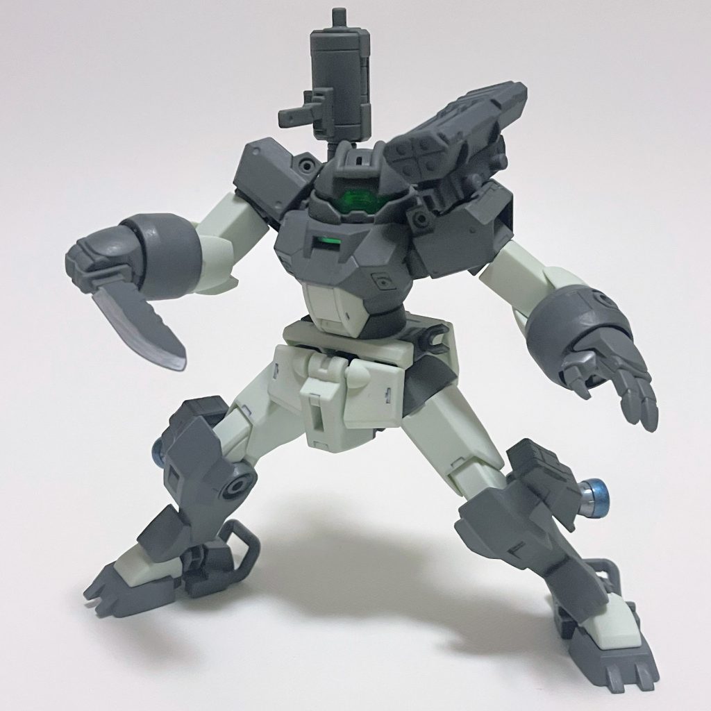 格闘武器はオプションパーツのナイフです。以上です。ご閲覧ありがとうございました。