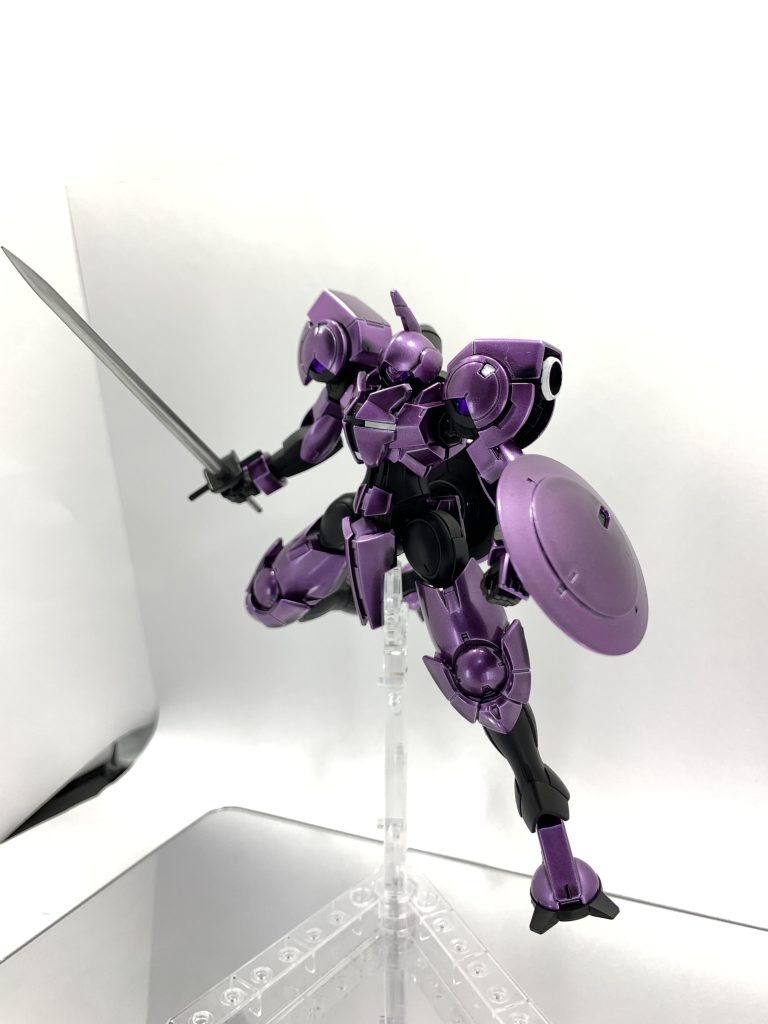 とりあえずまだアニメに出てきてないし、原作基準とかないのでクソダサレイピアは撤去。なんかライフルもあったけど近接みたいやし要らんやろ!てなったのでそれも撤去(^-^)⊃⌒Ο代わりにMSGのレイピア持たせて近接型に。