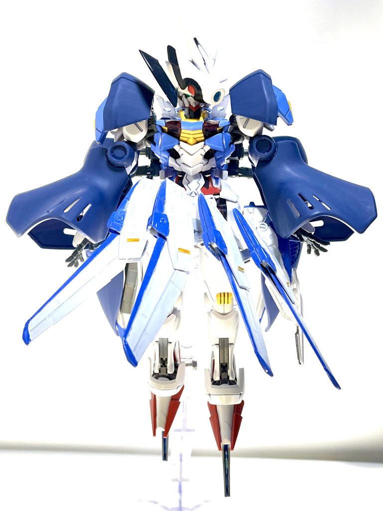 胸アーマーだけ外した状態。むしろこのままの方がスッキリしてるまである気もする。※なお、ここまでの改造で本体には傷ひとつつけていません。