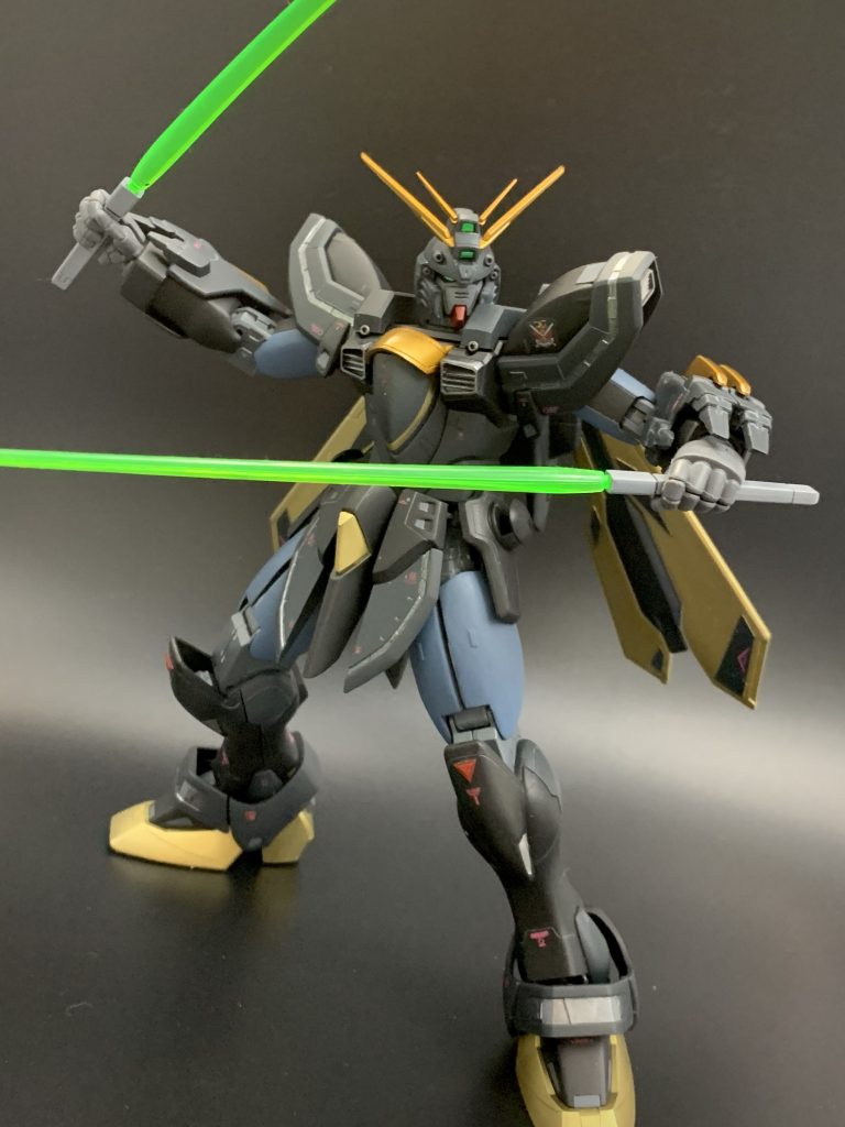 ゴッドスラッシュ!古いMGなのでそれほど大きくは動きません。