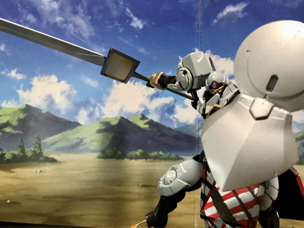 ハインドリーのラウンドシールドから面積を増加したラウンドヒーターシールド