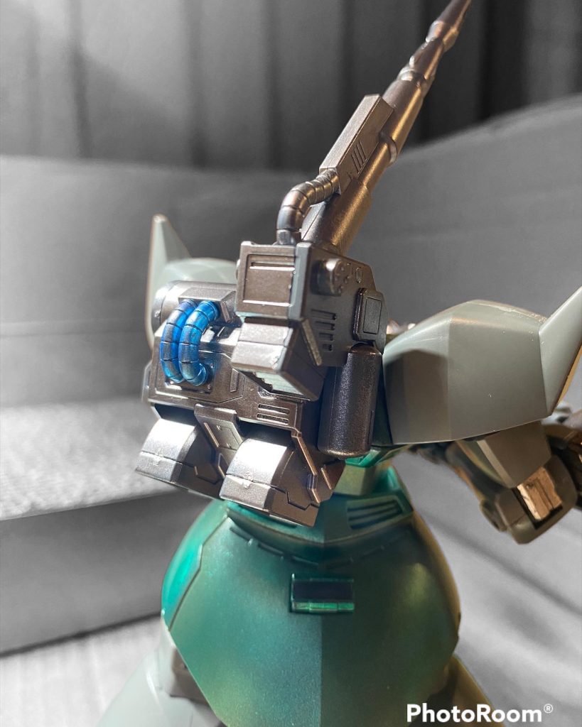 ランドセル部分砲身と合わせて全てガンメタで塗装しました。