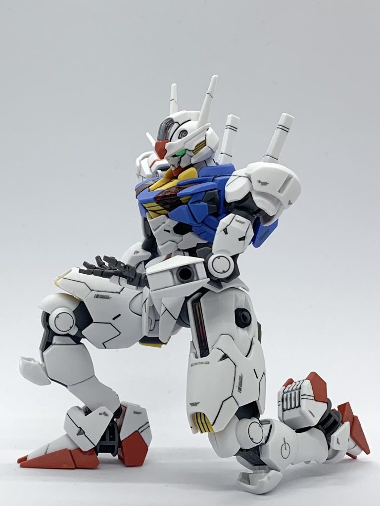 手のひらにスレッタとミオリネが乗ってるイメージ（第1話より）