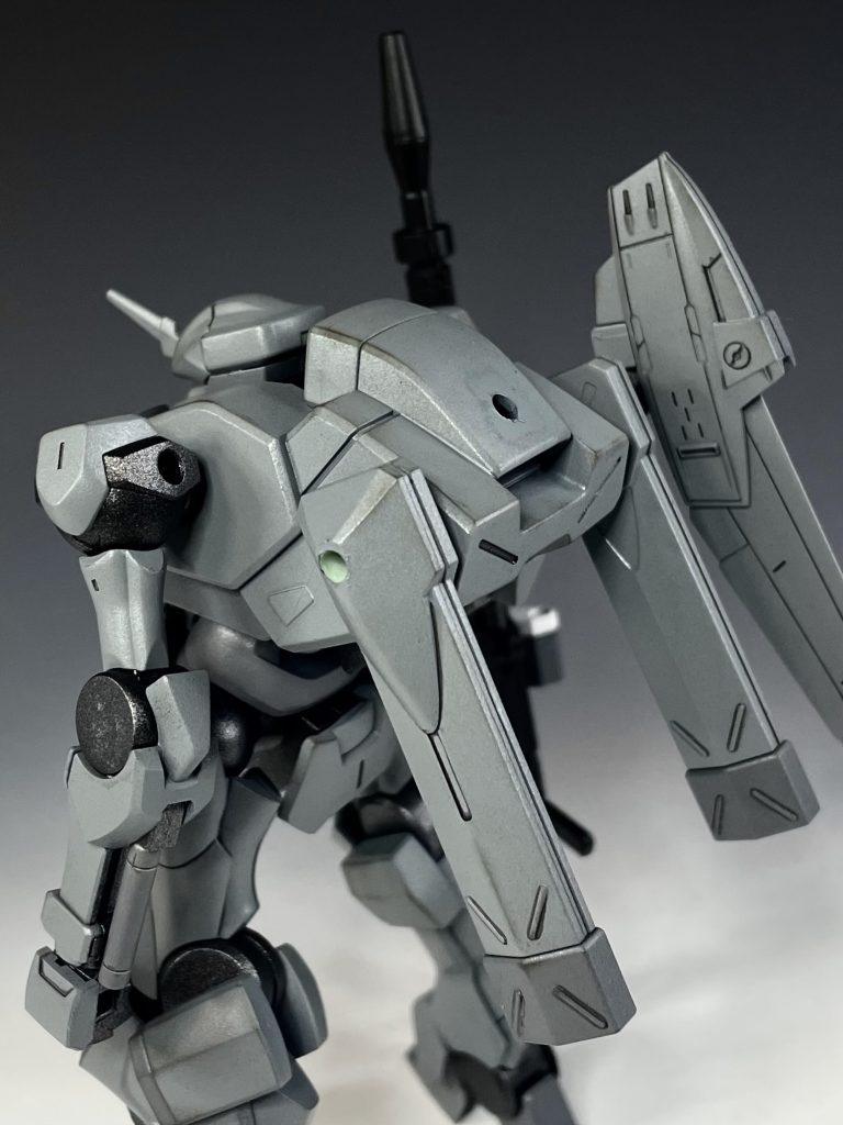 ウィングの取り付け穴は3mmピンバイスで。