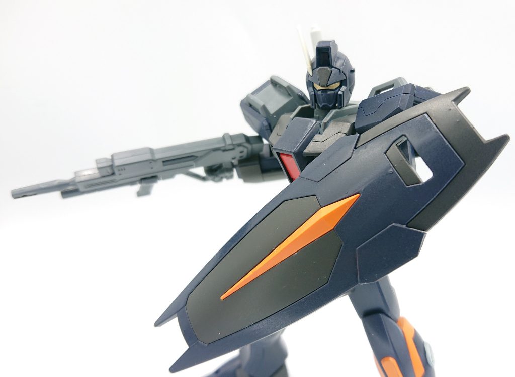 パーツ数もさして多くはなく組み立ても比較的簡単。自分専用機として別カラーにしても面白いかもしれません。