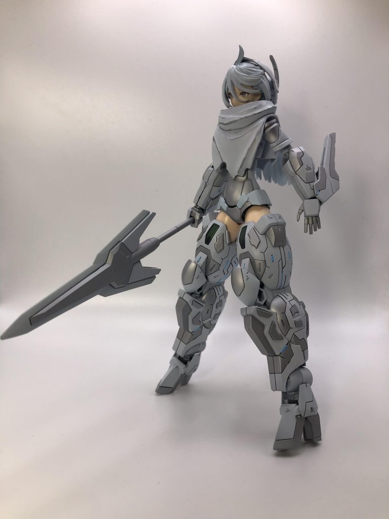 自身、美プラ製作での一番の壁だった下半身。ダリルバルデを美プラで使用するに当たり、私が美プラ製作に興味を持つきっかけをくださった方々のお一人に、ダリルバルデの下半身は少しポッテリしてるのが特長だから、腕の見せ所ですね!と激励を頂きました。ストーリー投稿毎にアドバイスを賜り、感謝に絶えません😊ポッテリを活かしつつ、少しでもスッと見える様に、腿のディテールなど縦長に深く彫ってみたりと試行錯誤!