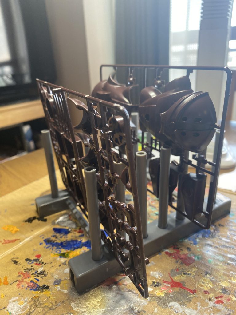 ランナー2枚だけです。意外に関節部分やツメの工程が面倒でした。