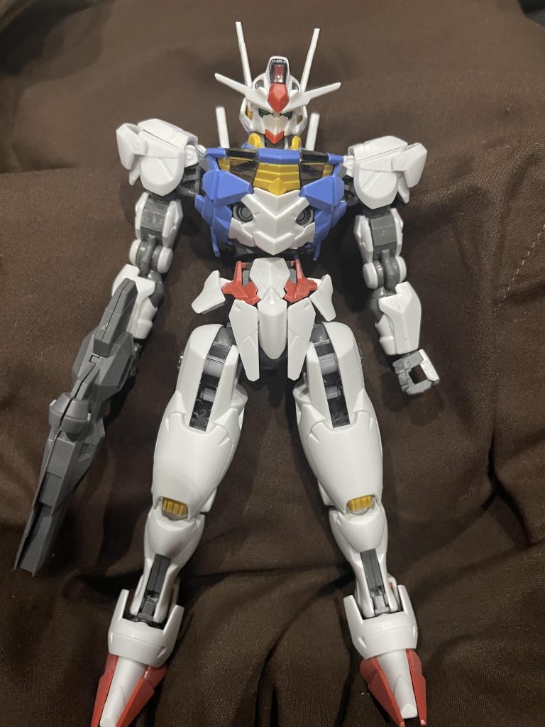 今回は工作は足の付け根のパーツを左右逆にして足を長くしただけですので各パーツに使用した塗料を掲載。