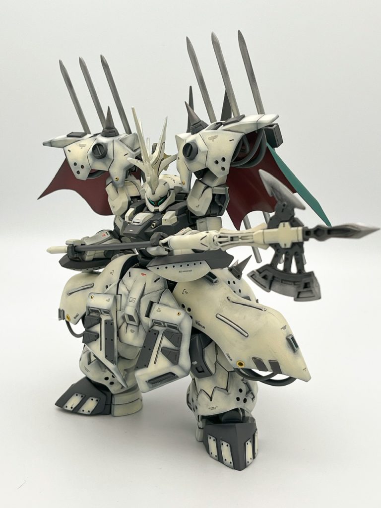 ■武装について・ポールアックスメイン武器となる長柄武器。勿体無いと思いつつ、パルチザンのビーム刃はやめて30mmの斧パーツを組み合わせました。初めてパルチザンの名を知ったのは何某かのTRPGだったような。ファンタジーで大事なことはみんなTRPGが教えてくれた。たぶん。