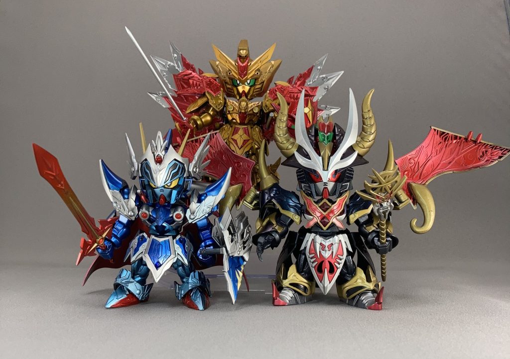 「次元を超越し、金色の守護竜が再臨する！」