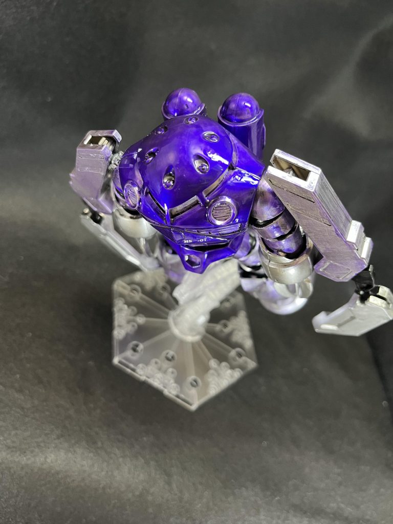 水中巡行態勢。シザースだったら水中巡行の邪魔にならなさそうかなと思って、これをミキシングしました。