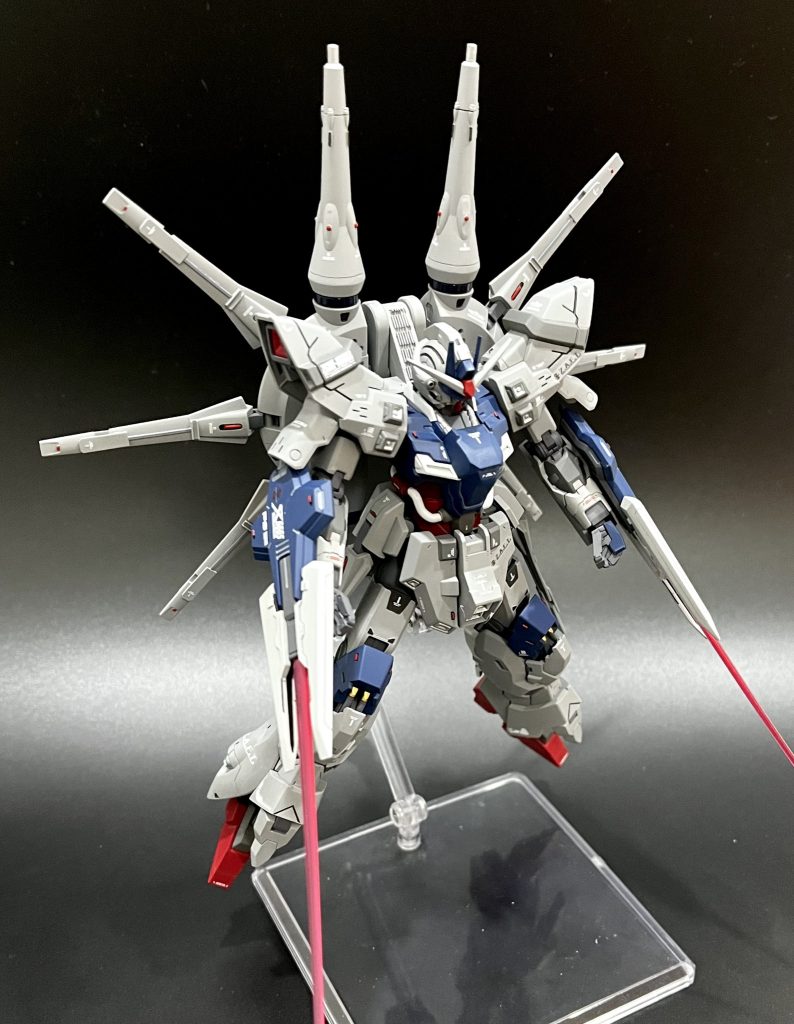 これがしたかった!ペーネロペーのコンポジットウェポン気に入ってこいつにもそれらしいのを装備させたいと思い探してたところAGE-1 フルグランサ を見つけ拝借しました!(本体は別で完成させているので良ければご覧ください)