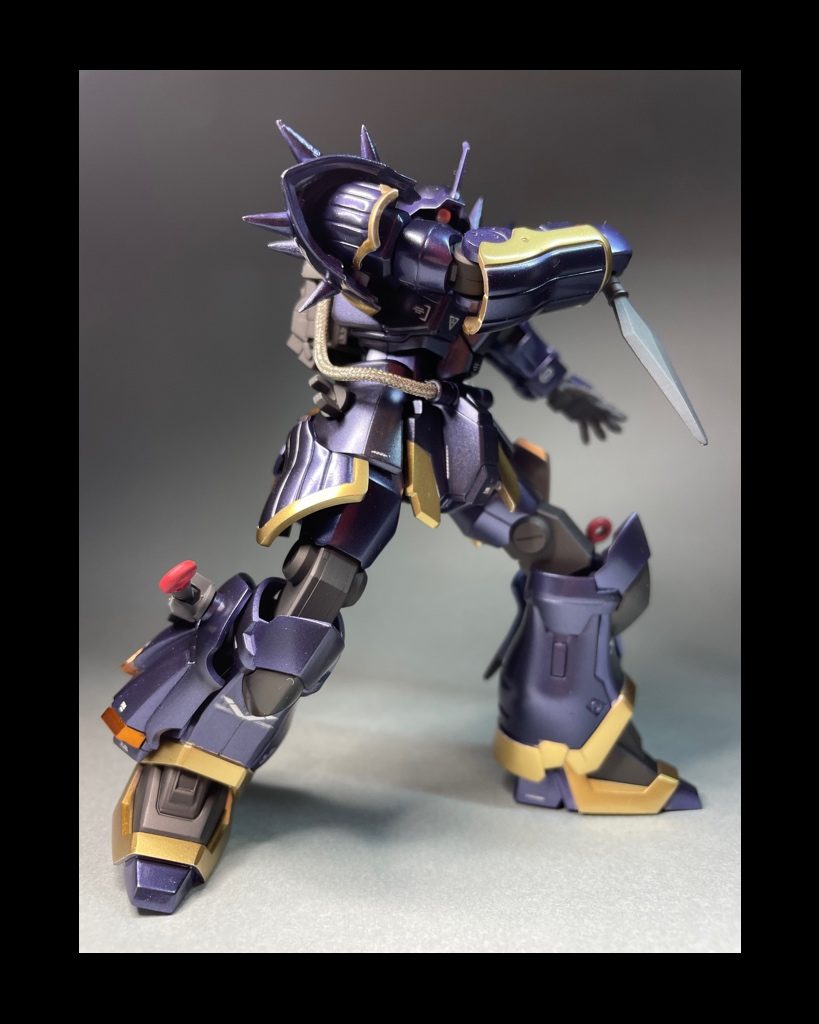 クナイを持たせてのポージング