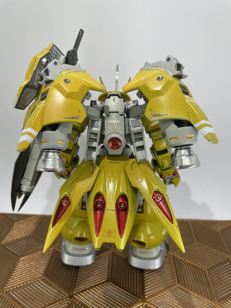 背面は主にミキシングパーツ。もう定価で会えないパーツと思うと手が震えましたが人生初のコンテストなので奮発しちゃいました。