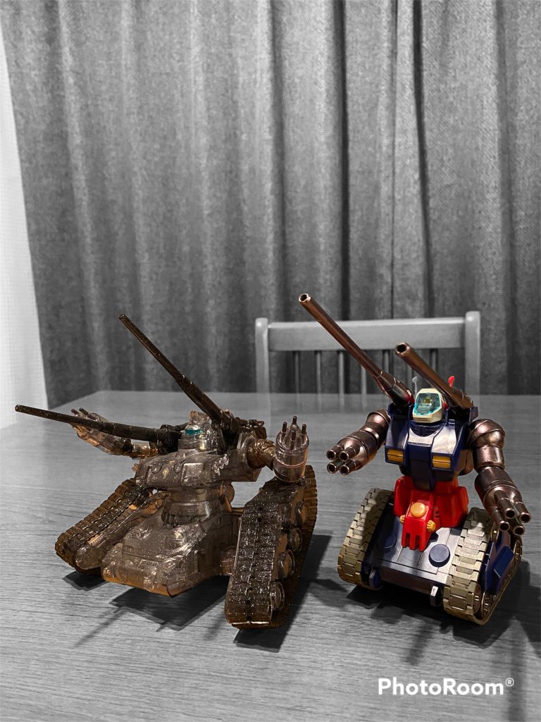 いわゆるガンタンクとの記念写真。