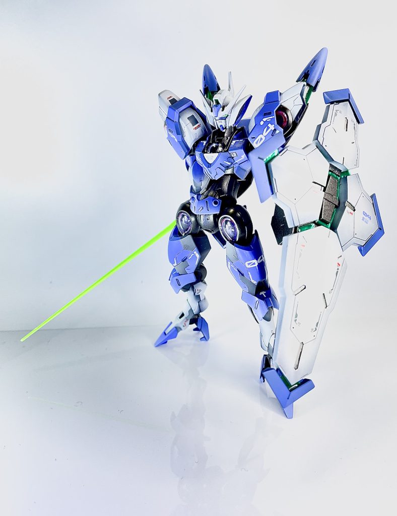 ビームサーベルもなかなかきまります