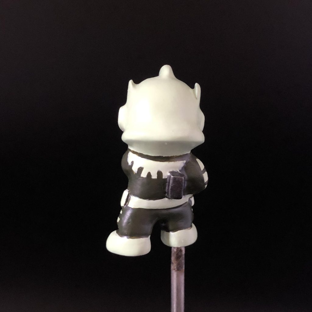 後姿です。結構、適当です。