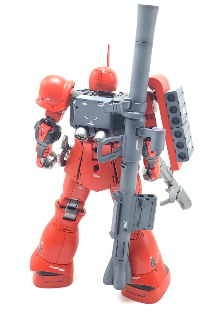 バックパックにはバズーカをマウント。バズーカはもう少し小さくても良いと思うんですよね。