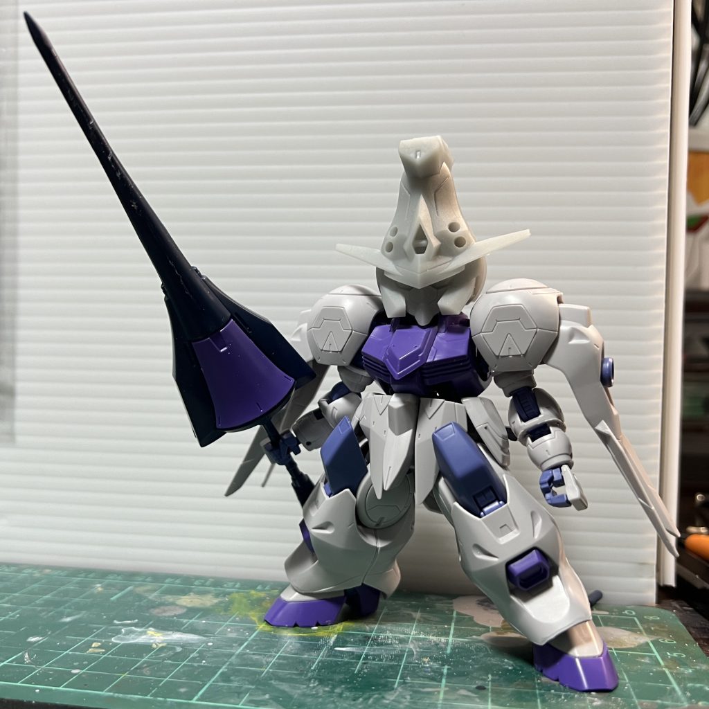 この等身でも違和感のない程度まで大型のランスをかなり小型化しました