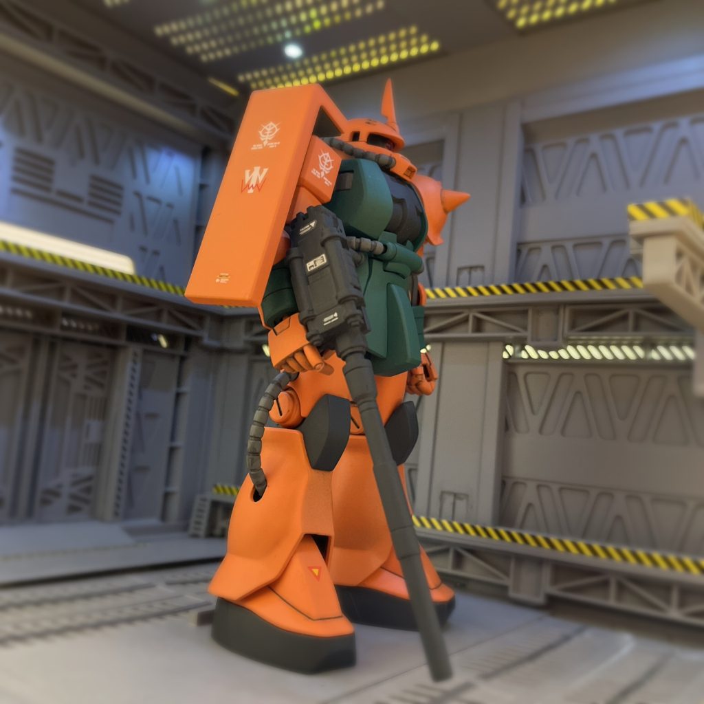 このキット特有の武器、マゼラトップ砲を装備