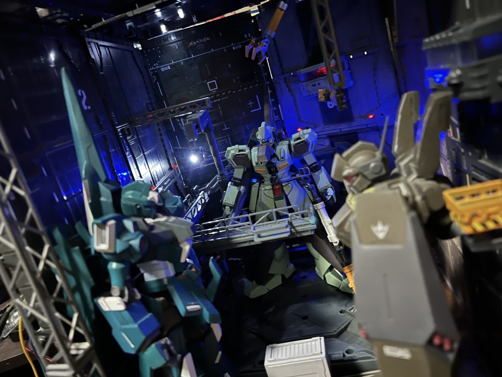 AE＆地球🌏連邦軍EFSF ネェルアーガマ内MS格納庫ジオラマ♪–5枚目/制作者：SINANJU