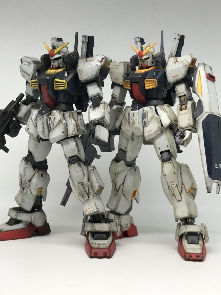 reviveとの比較古いHGも悪人顔でカッコ良いけど、私はrevive版の方が好みかなぁ