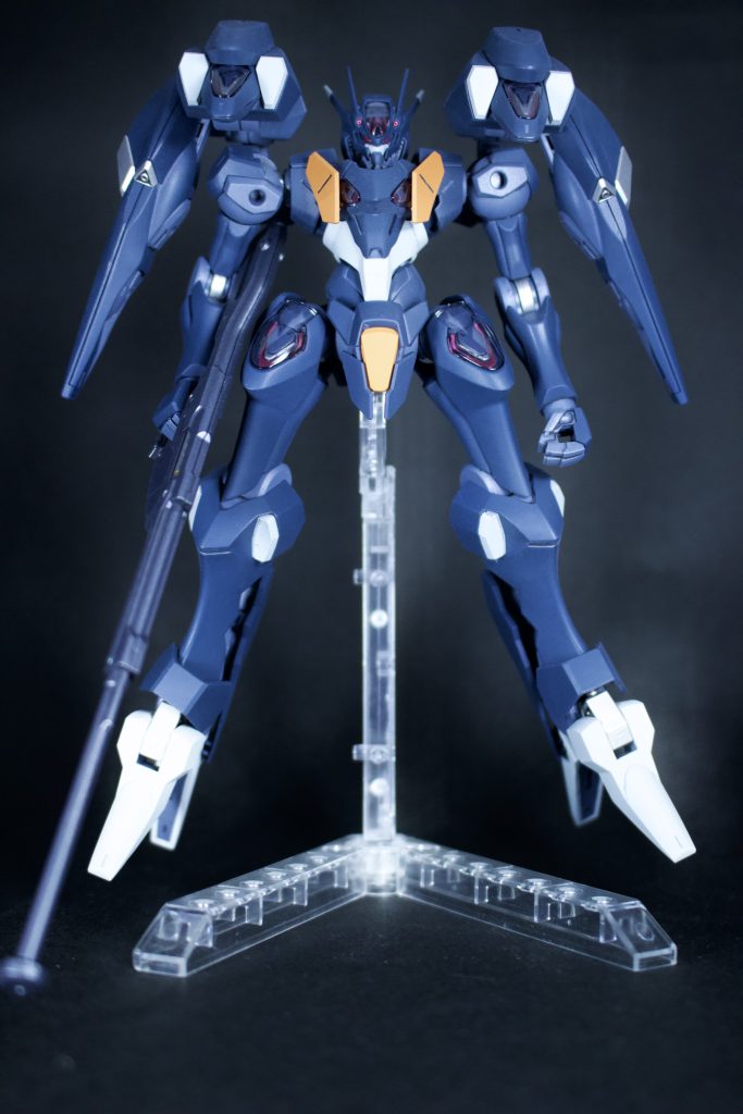 正面です。よくチンガードを外したものを見かけますが、個人的にはチンガードアリの方が好きです笑