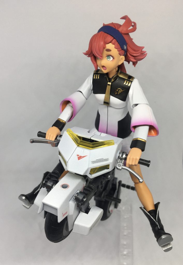どのアングルからも、カッコ良くかなり気に入っています。やはりかわいい女の子とバイクの組み合わせは最強ですな！