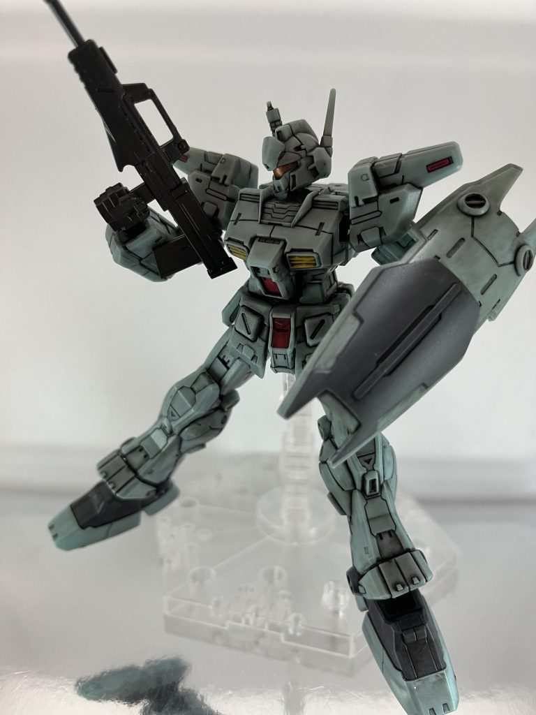 一緒にGフレームのジムクゥエルも作ってたんですが、だいぶパーツが同じやなともうちょい色々違うかと思ってたのでびっくり💦