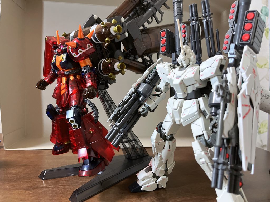 大型キットと並べてもこの大きさ！でかい！