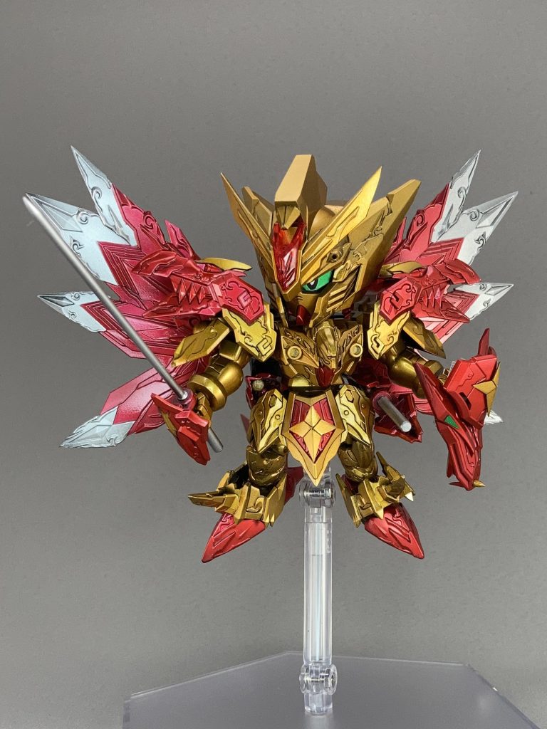 ・ドラゴンシールド余ったパーツやプラ板プラ棒で作りました。