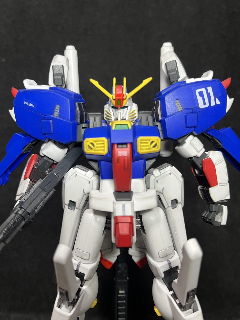 今回はツインアイも塗装