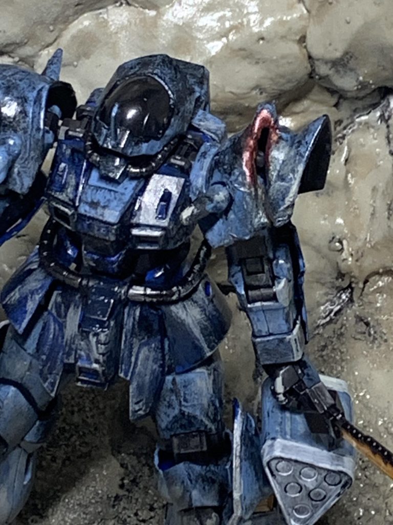 肩のサーベルによる傷、ここ頑張ったから一番見てほしい