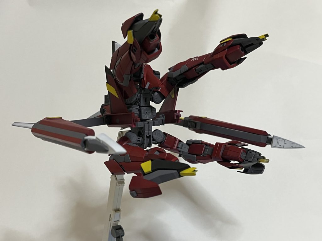 強襲形態にももちろん変形できます