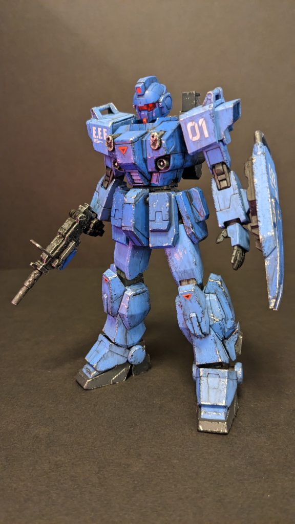 台座無しの立ち姿です。