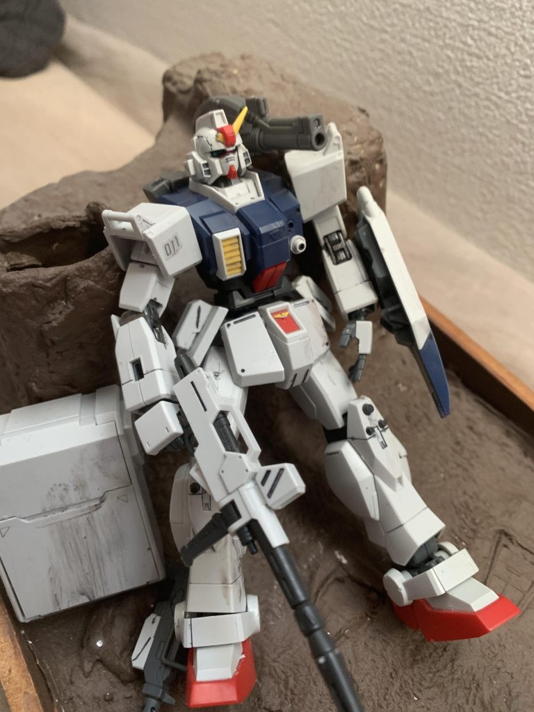 ↑これが発見されたレイ機ショルダーキャノンが付いてます。