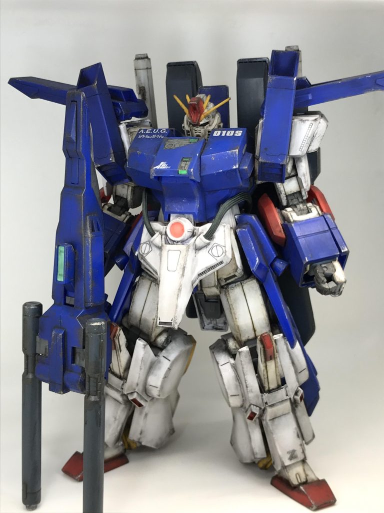 もしかしてZZって不人気?最高にカッコいいと思うんだけど…私の一番好きなガンダムです😊