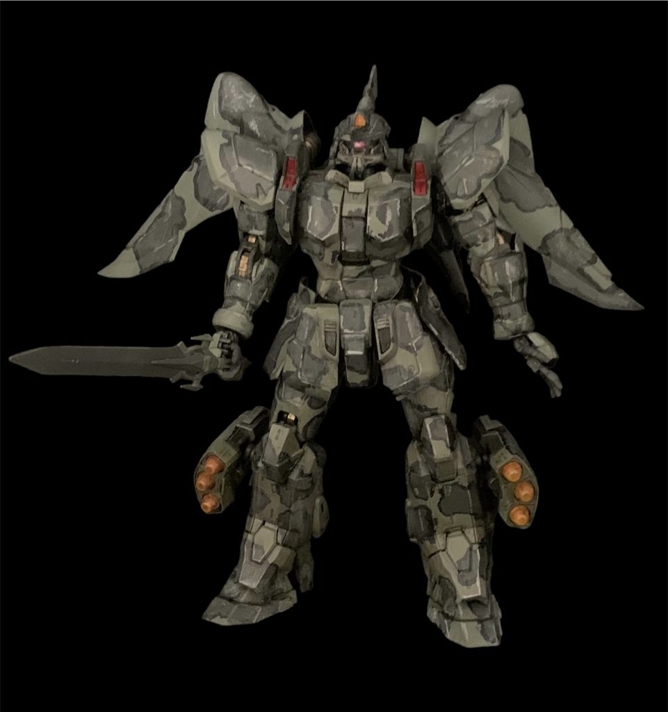 今回は組み立てるにあたって、パーツを部分ごとに塗装組み立て迷彩ウェザリングというスタイルでやりました。二日で結構できるなぁと思ったり