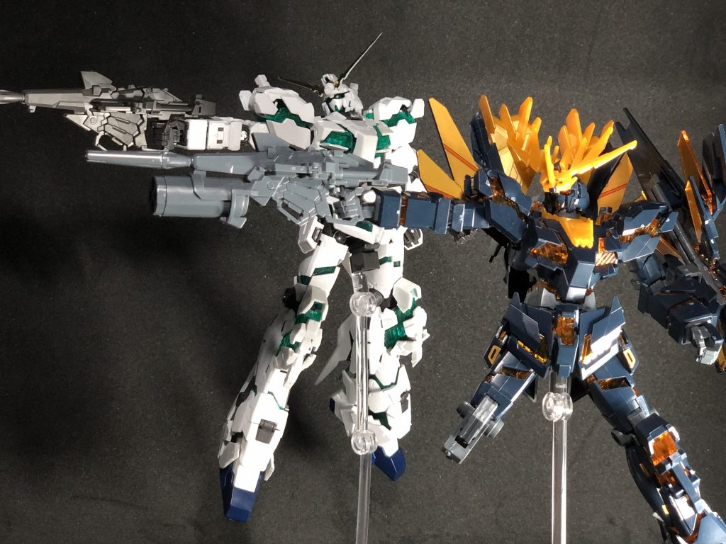 リディ「やるぞバナージ！この光は俺達だけが生み出しているものじゃない！」バナージ「分かってます。みんながこの中に……！」