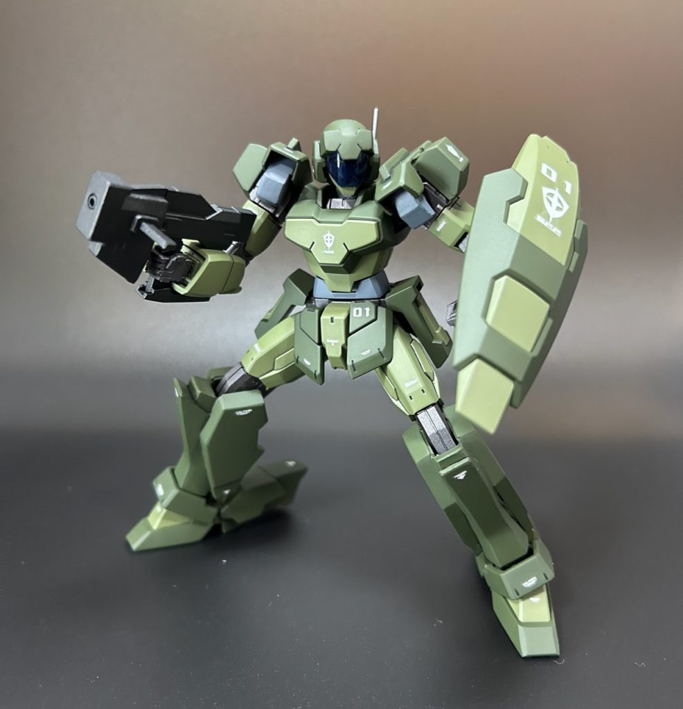 意外に元のアデルと違う箇所が多かったですが、案外苦もなく完成することができました。以前製作したジェノアスOカスタムの方が難易度高めでした。