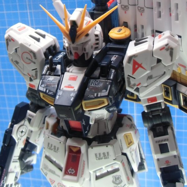 RGニューガンダム　素組+デカール+墨入れ