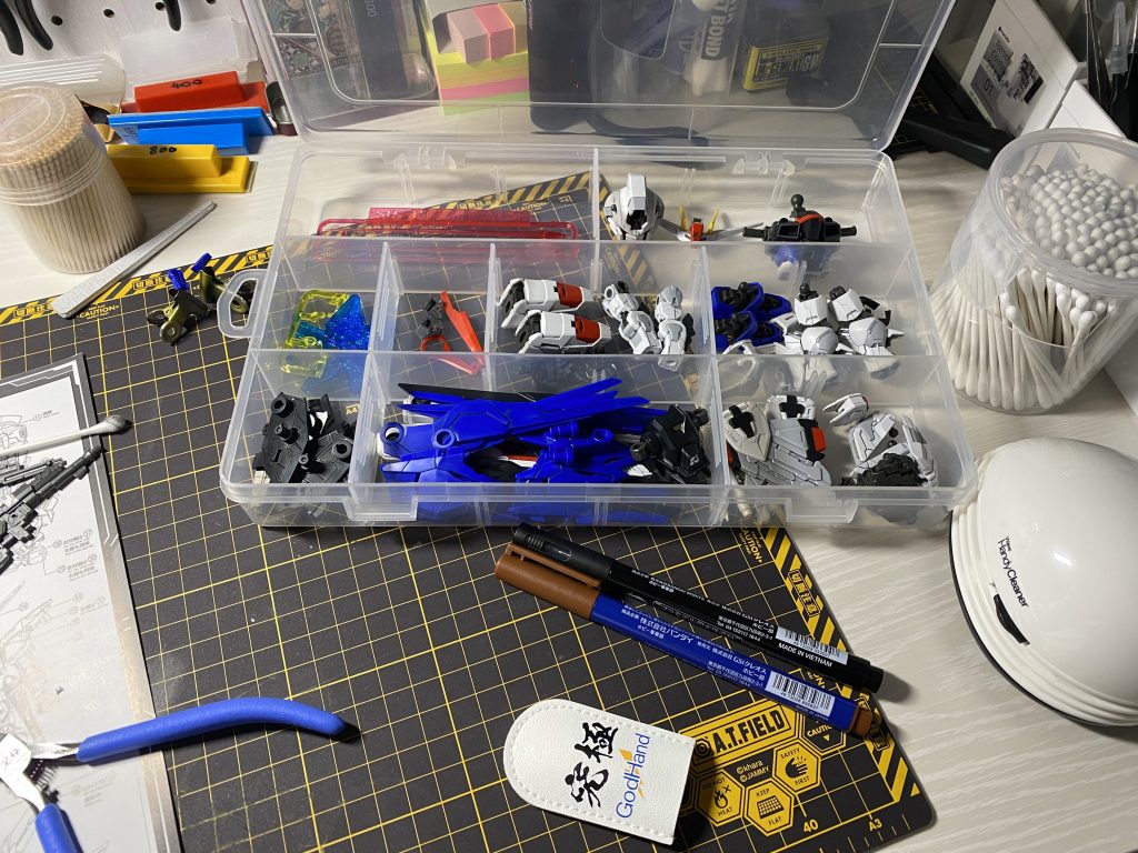 ある程度組んだ状態でまとめてトップコートする雑さw